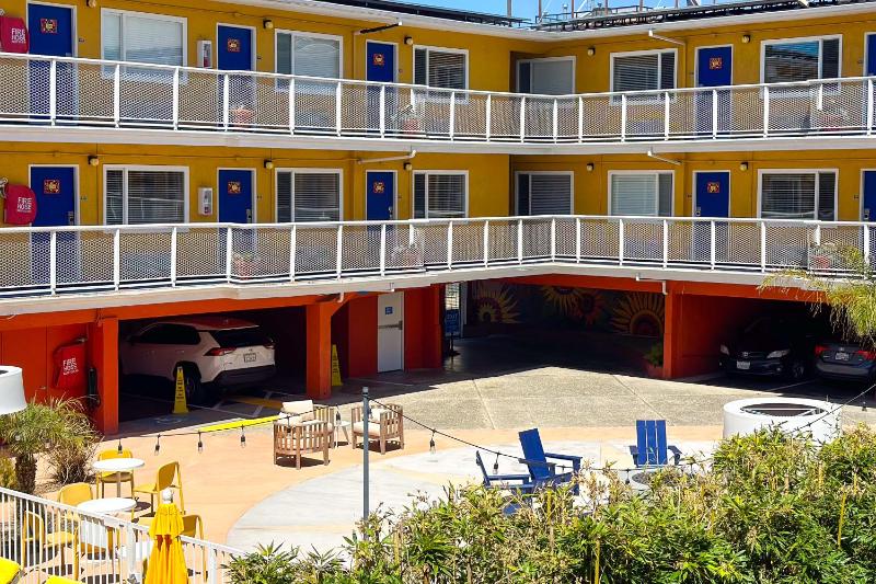 Hotel Del Sol - image 8
