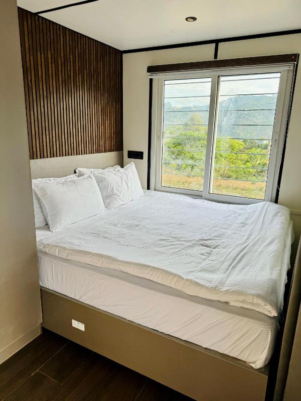 The Jade Highlands Mountain View Container Studio Room - image 1