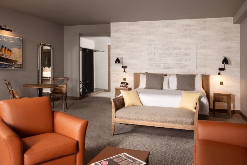 Superior Double Room image 1