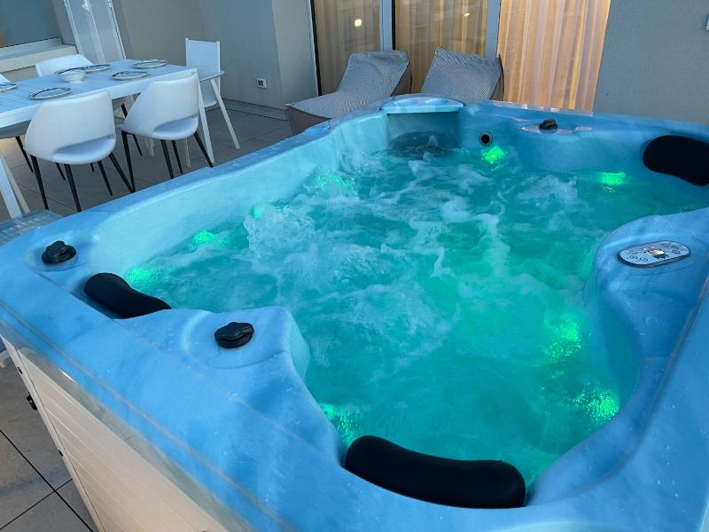 Haus Margarete - Attico Infinity Vista Mare con Jacuzzi - Agenzia Cocal - image 15