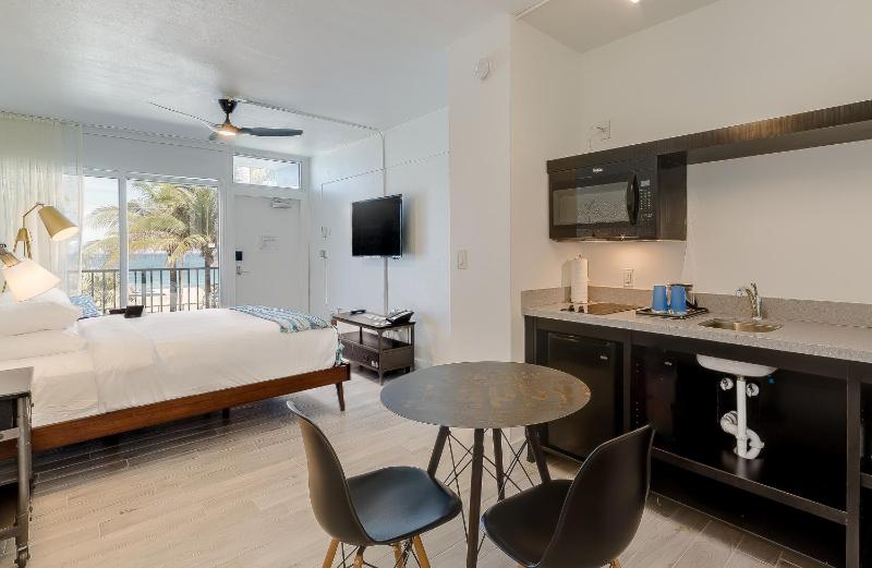 Plunge Beach Resort - image 50