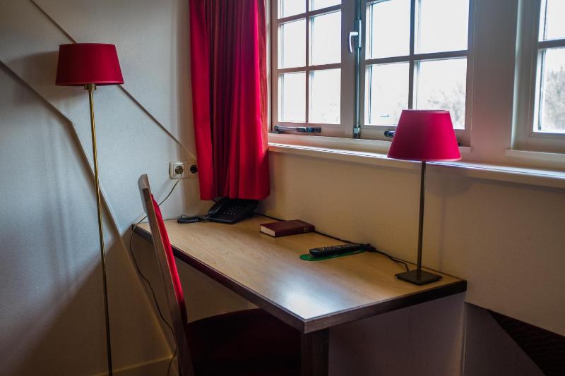 Standard Double Room image 2