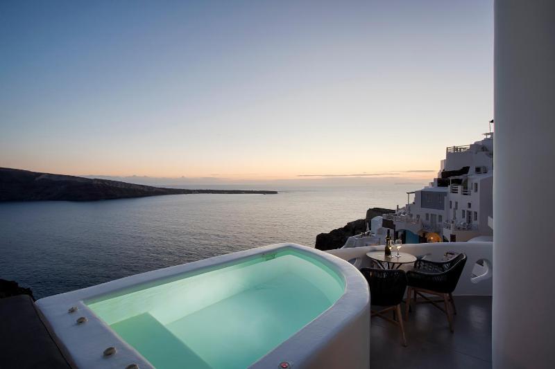 ArmonOia Luxury Caves - image 39