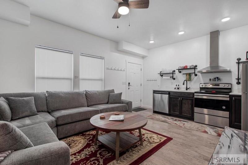 Two-Bedroom Townhouse image 1
