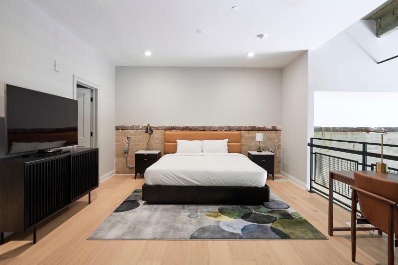 Riversuites At The Battery - image 2