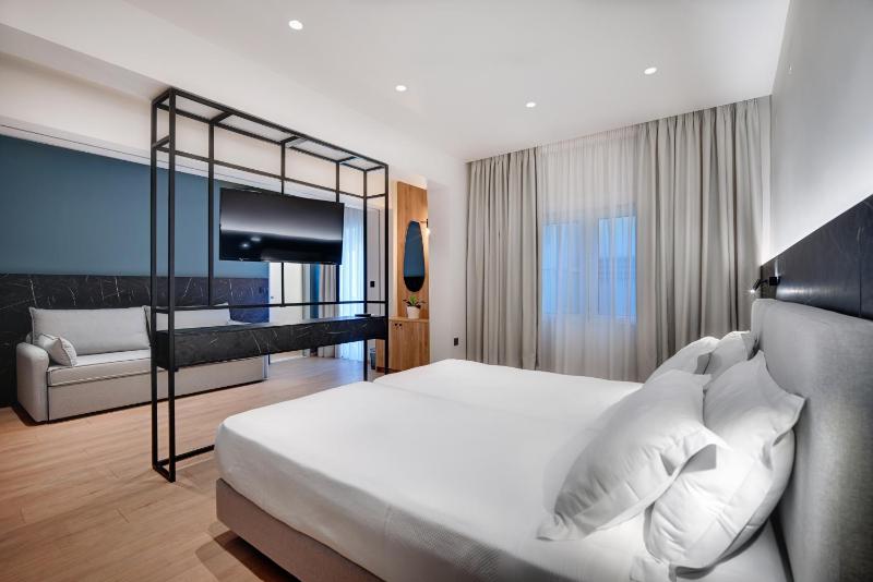 Family Junior Suite image 3
