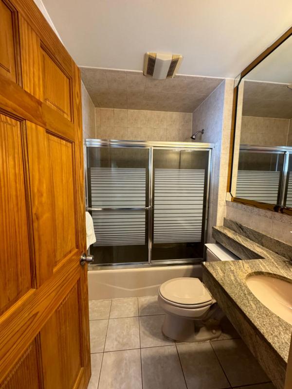 King Suite image 4