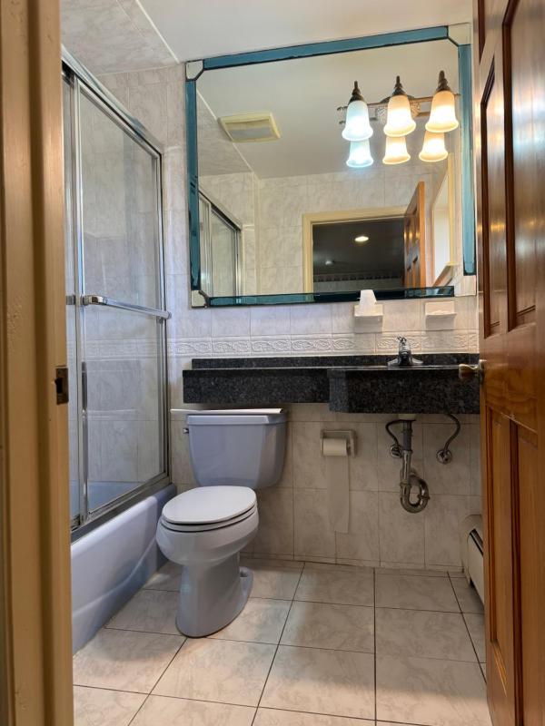King Suite image 3