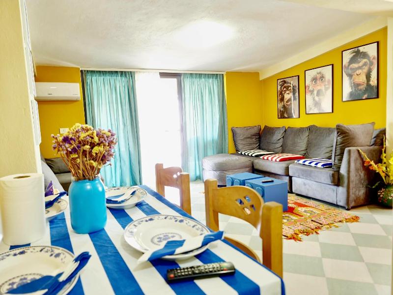 SUNTAN Lovely Apartment - image 11