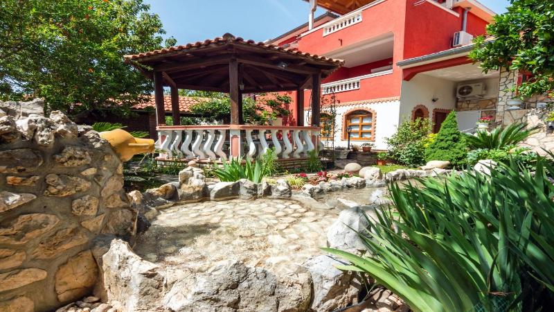 Apartments with parking space Lopar Rab - 22674 - image 3