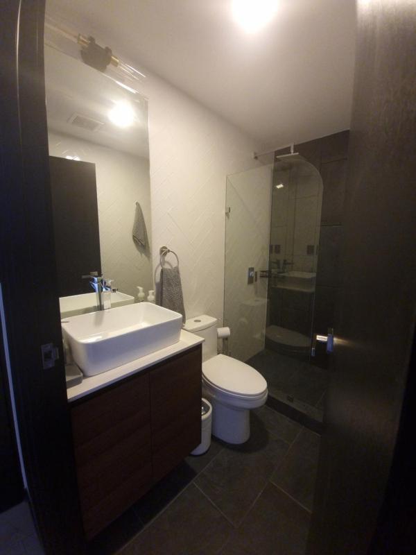 Turin 2BR Zona 10 Luxury Suite - Pool Jacuzzi Gym & View - image 8