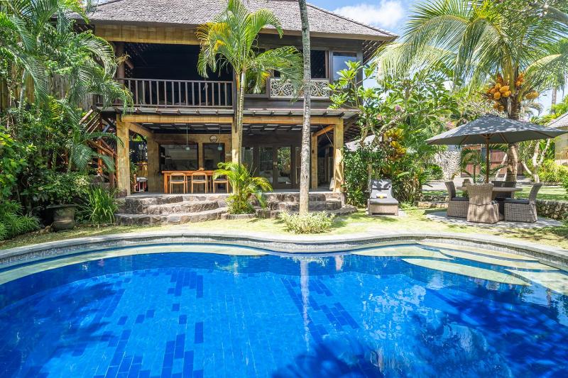 The Retreat Private Villa Bingin Beach - image 13