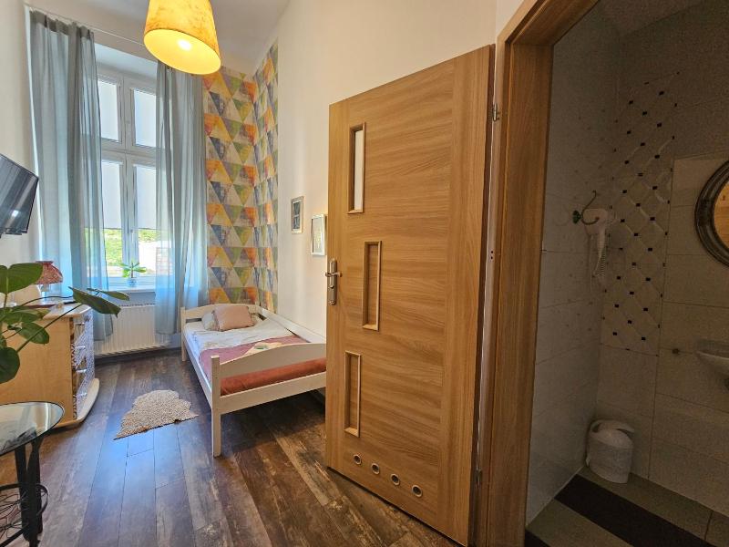 Single Room with Private Bathroom image 3