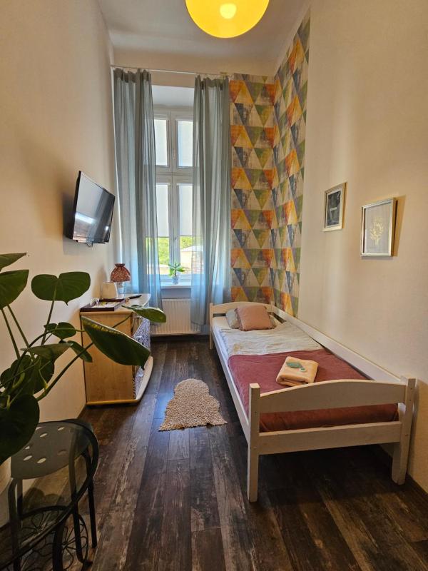 Single Room with Private Bathroom image 1