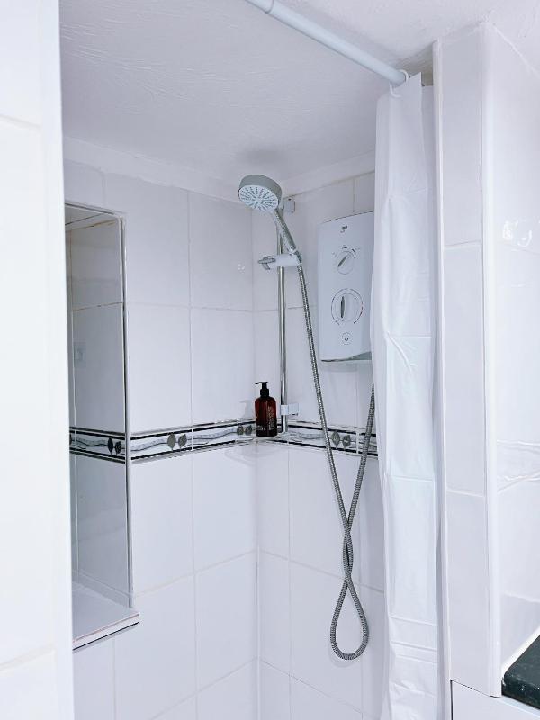 Budget Triple Room image 3