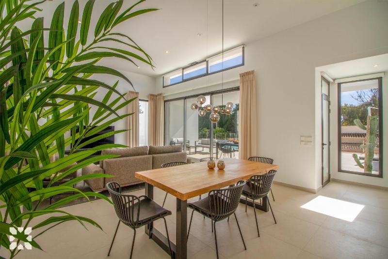 Villa Aquiles by Abahana Villas - image 24