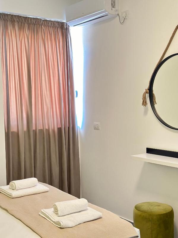 Philip Sea View Apartments - image 10