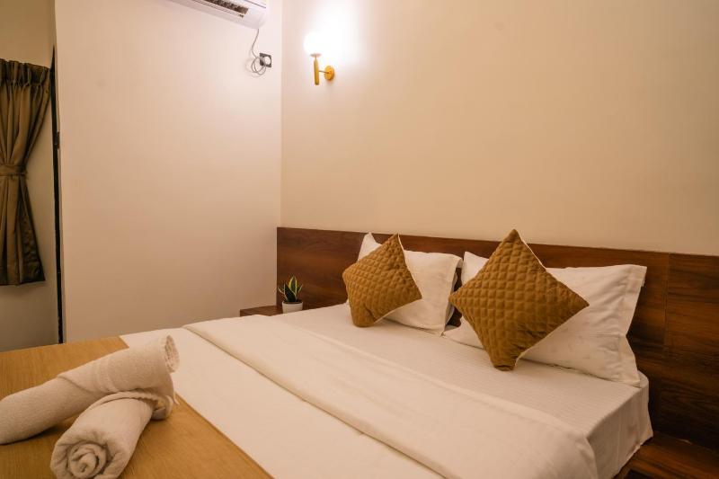 Sapphire Mansion - image 9
