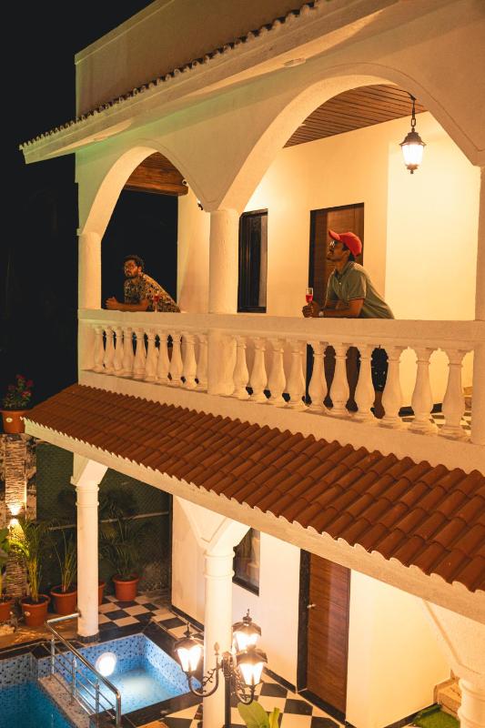 Sapphire Mansion - image 21