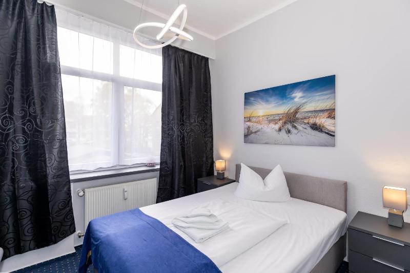 Single Room image 1