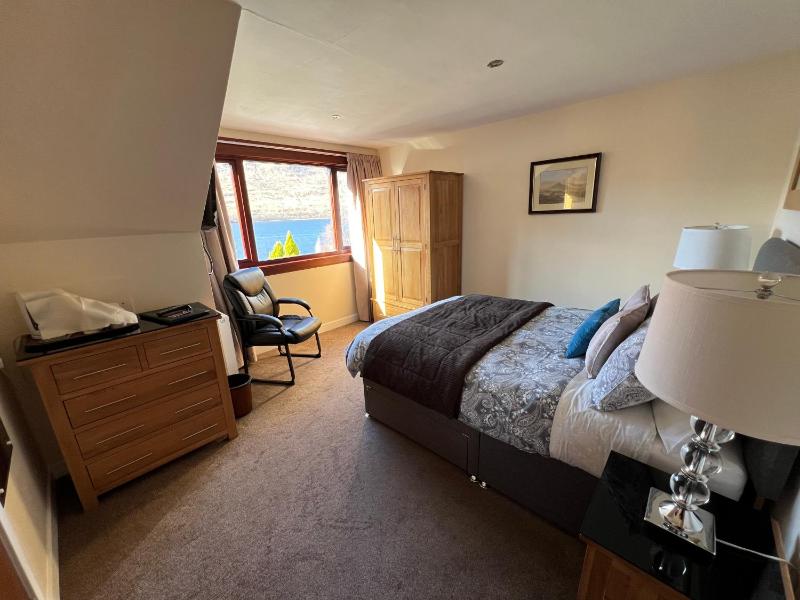 Double Room image 4