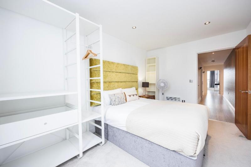 Apartment with Balcony image 3