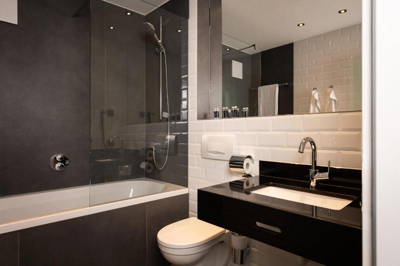 Single Room image 4