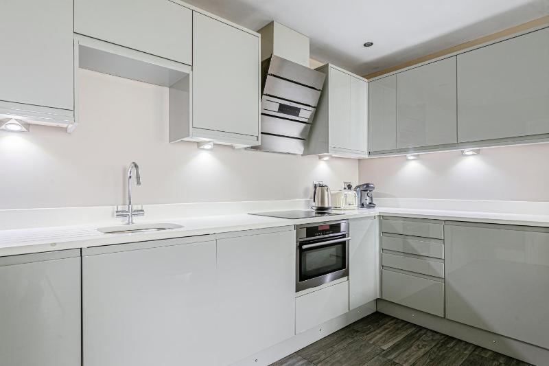 Apartment with Sea View image 4