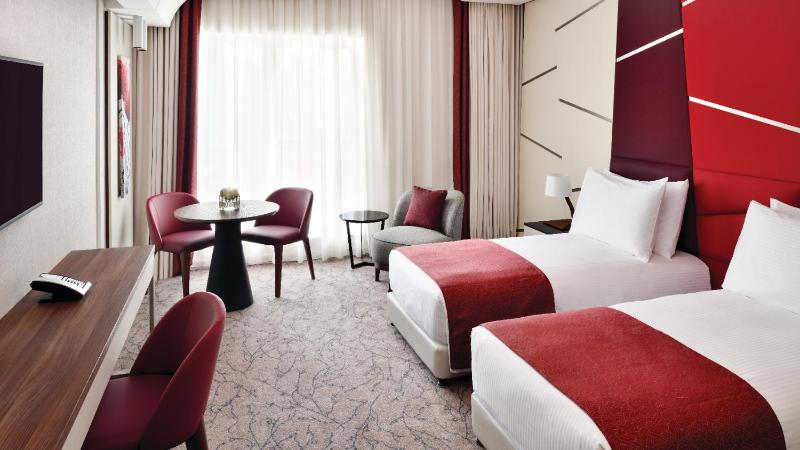 Deluxe Twin Room image 2