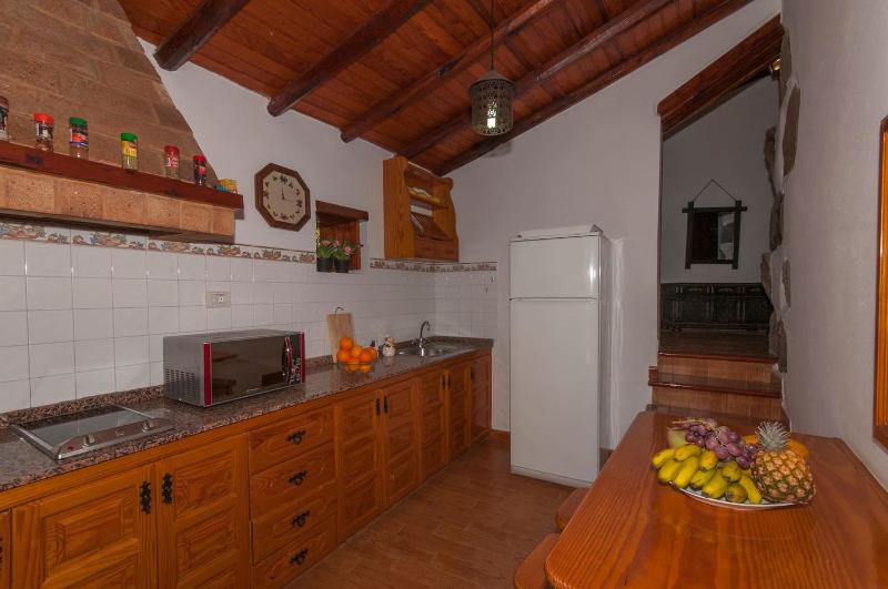Casa con piscina en San Bartolome - image 2