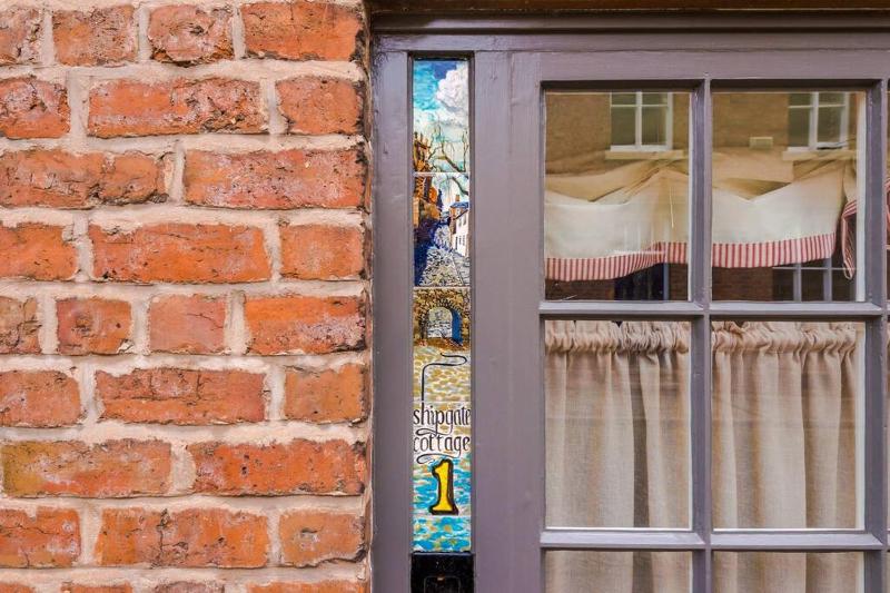 Rustic Chester Cottage Near Shops & Terrace - image 33