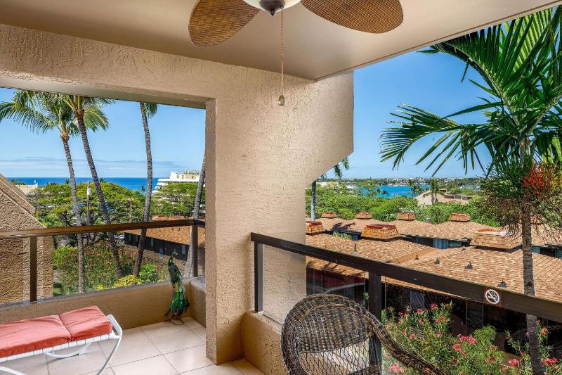 Kona Pacific B409 - image 12