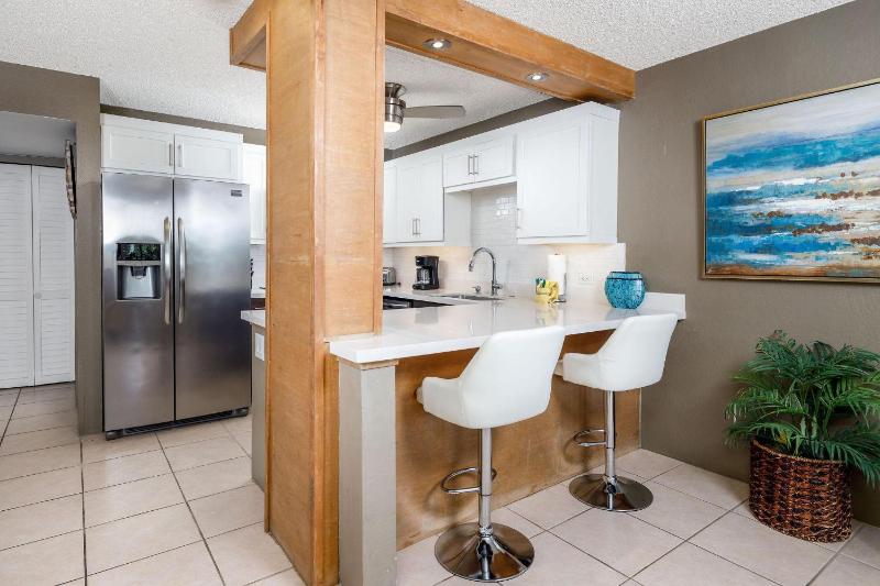 Kona Pacific B409 - image 5