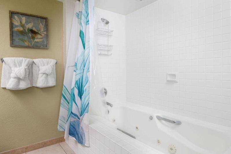 Kona Pacific B409 - image 18
