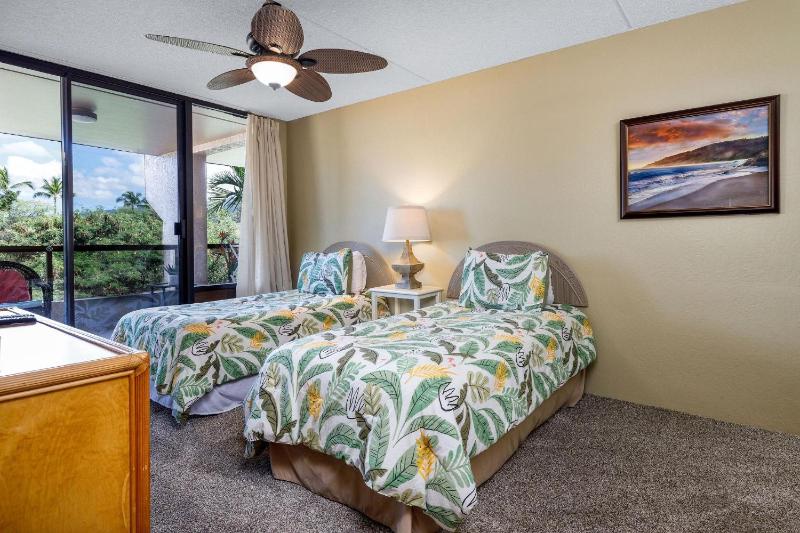 Kona Pacific B409 - image 26