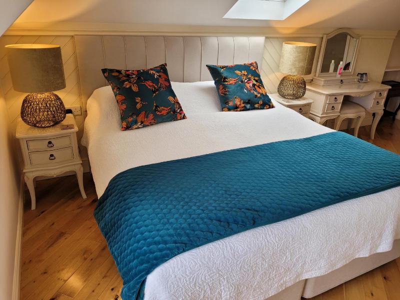 Deluxe Quadruple Room image 1