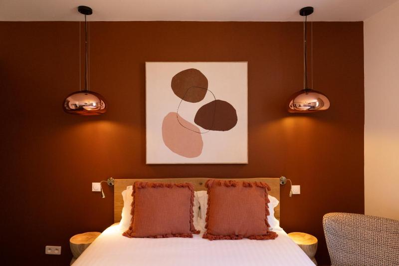 Deluxe Double Room image 1