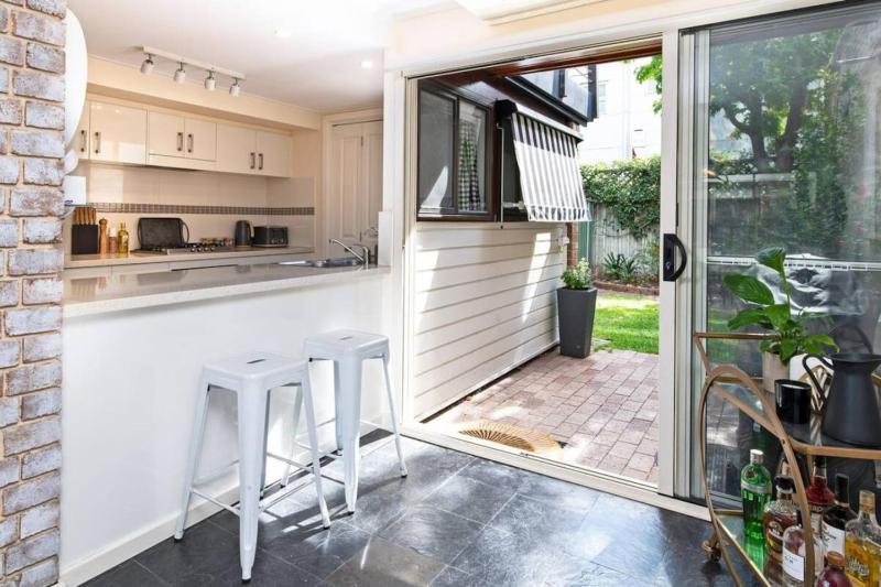 Character and Charm 3BR home with free wine - image 9