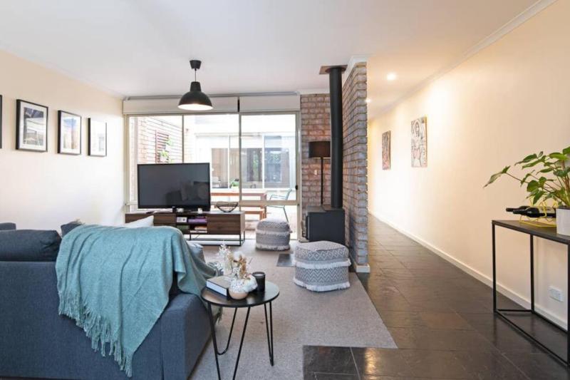 Character and Charm 3BR home with free wine - image 13