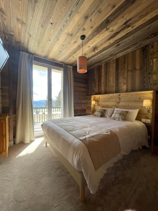 Deluxe Double or Twin Room image 1