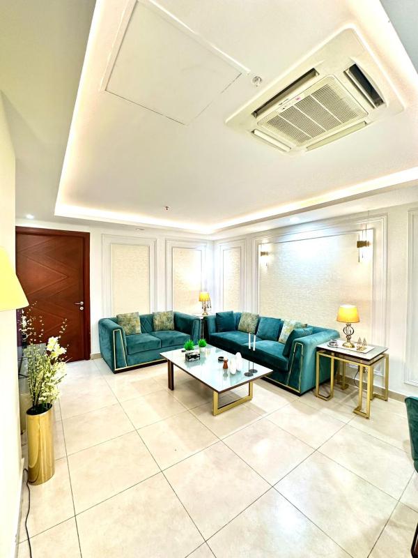 Gold Crest Mall One Bed luxury Apartment- Mirhaa Homes - image 4