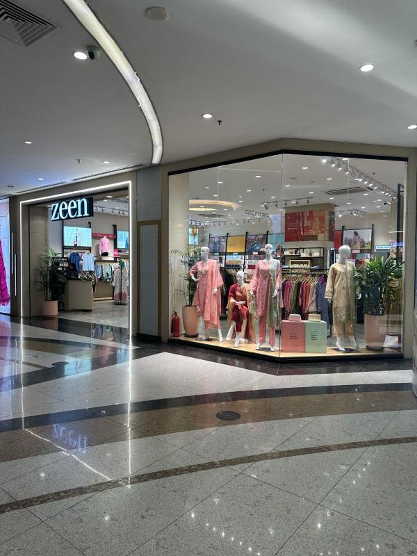 Gold Crest Mall One Bed luxury Apartment- Mirhaa Homes - image 3