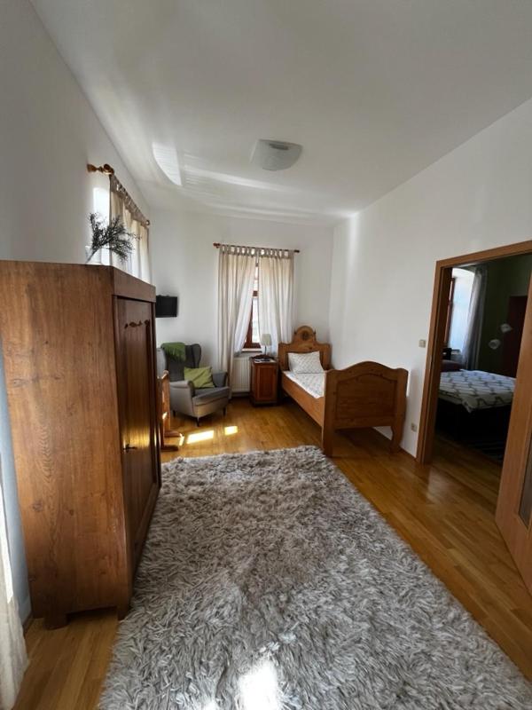 Apartment image 3