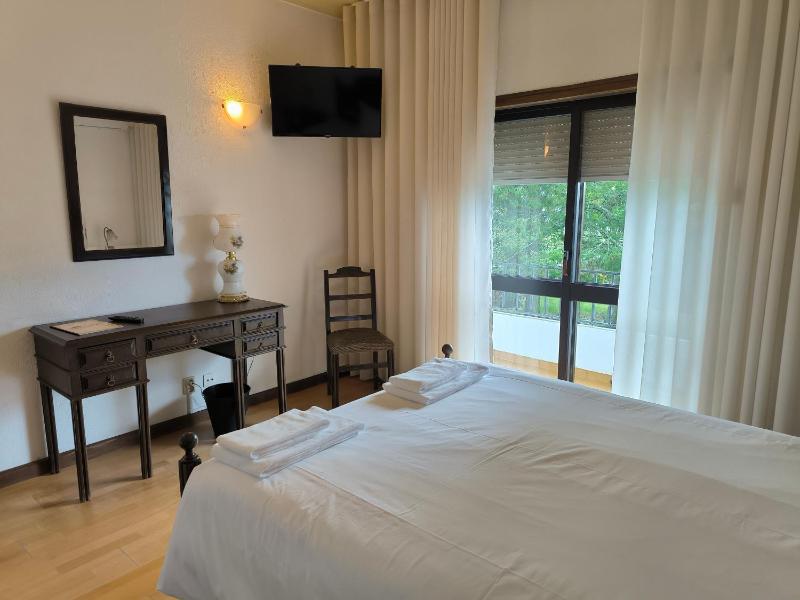 Budget Double or Twin Room image 1