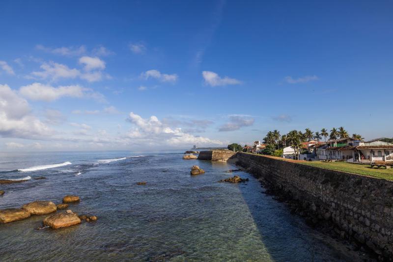 Seven Pillars No 39 Galle Fort - image 4
