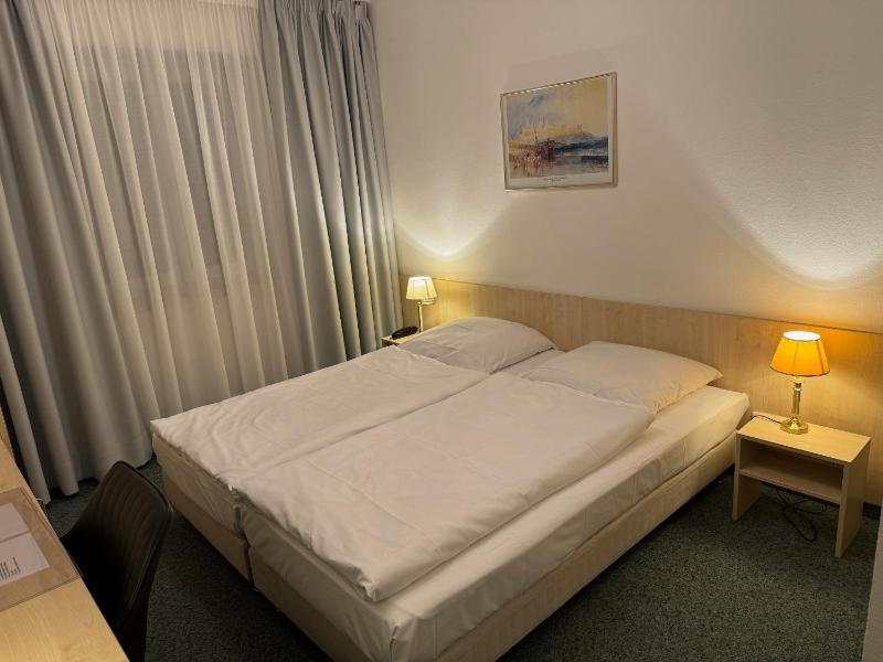 Hotel Occam - image 12