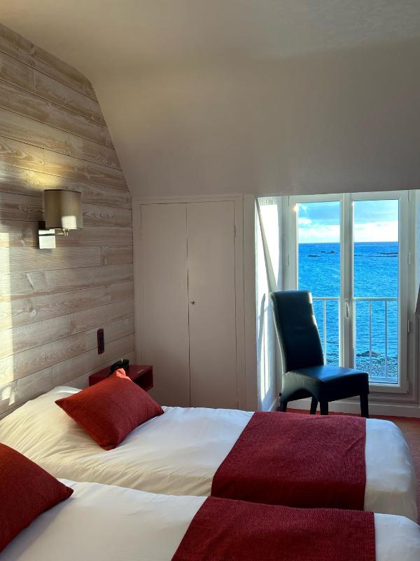 Room with Sea View image 1