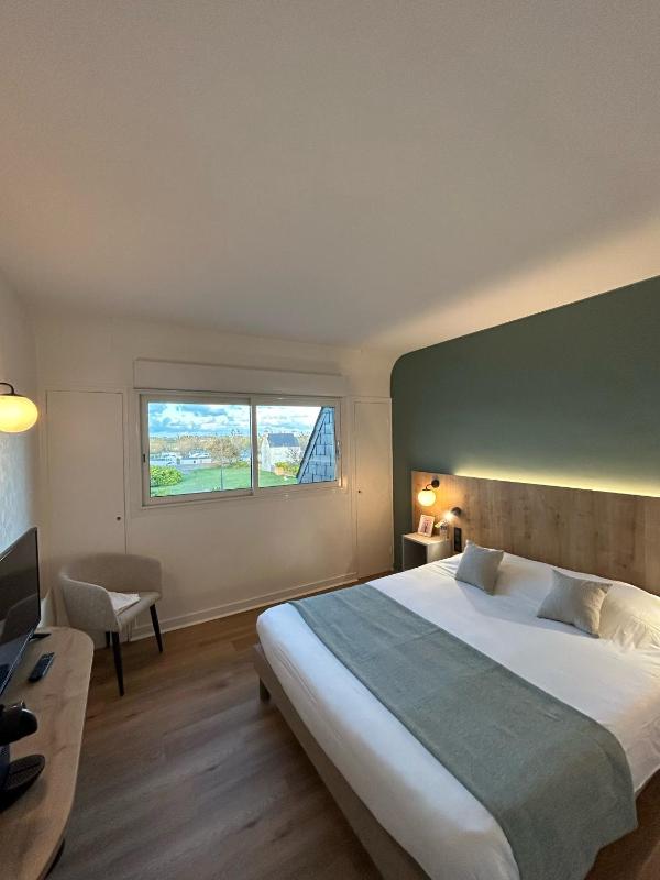Double Room with Garden View image 1
