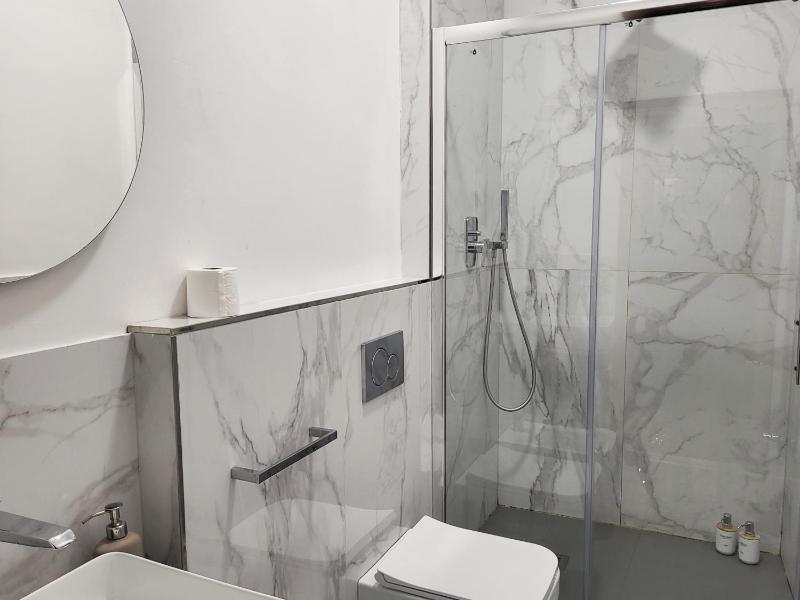 110 sqm apartment 6 sleeps in Santa Croce - image 7