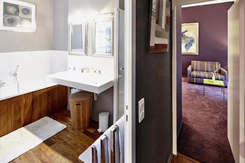 Two-Bedroom Suite image 2